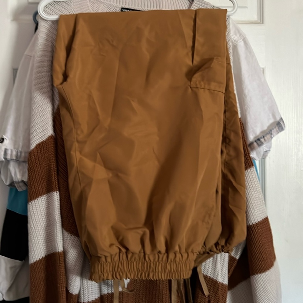 Camel lightweight summer cargo pants